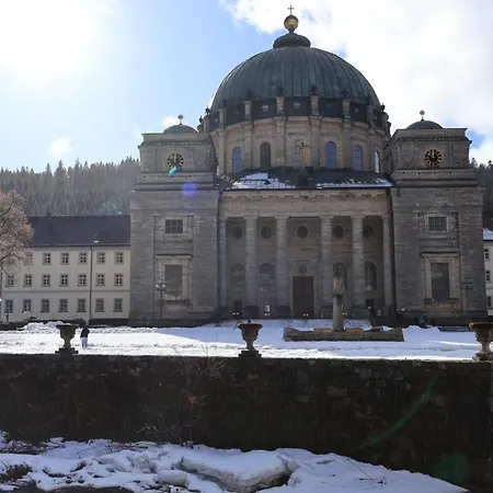 Traumwerk * تيتيسي نيوستادت